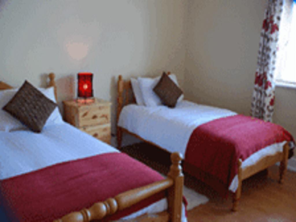 Hawthorn House Guesthouse Кенмар Экстерьер фото